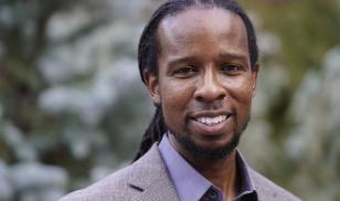 ibram x. kendi headshot